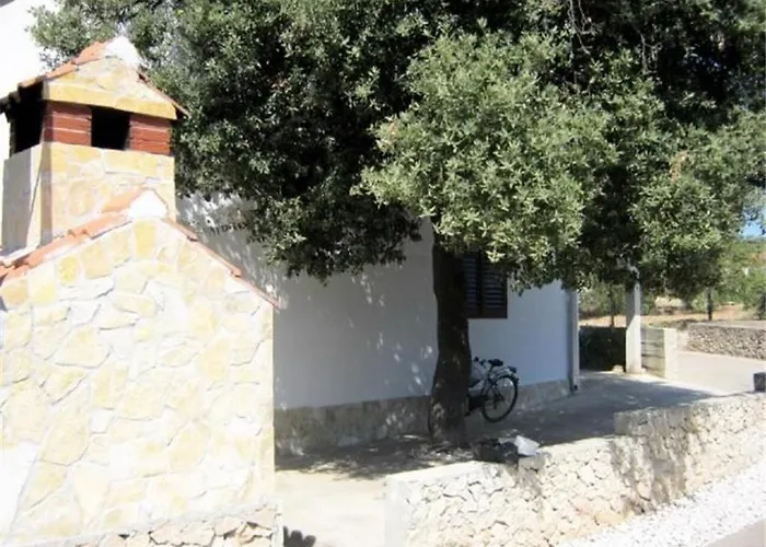 Apartamento With Parking Space - 17907 Rogoznica (Sibenik-Knin)